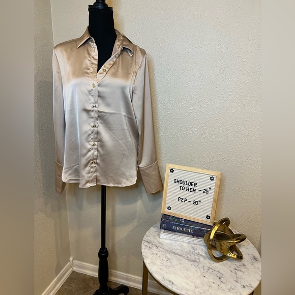Anne Klein Tops - ⭐️NWT Anne Klein blouse